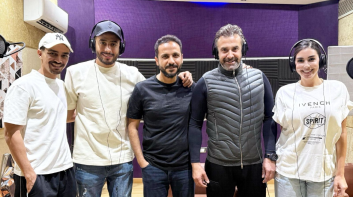 عصام السقا ينشر صورة من كواليس فيلم 